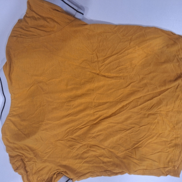 Size Small Gaze shirt - Picture 3 of 3